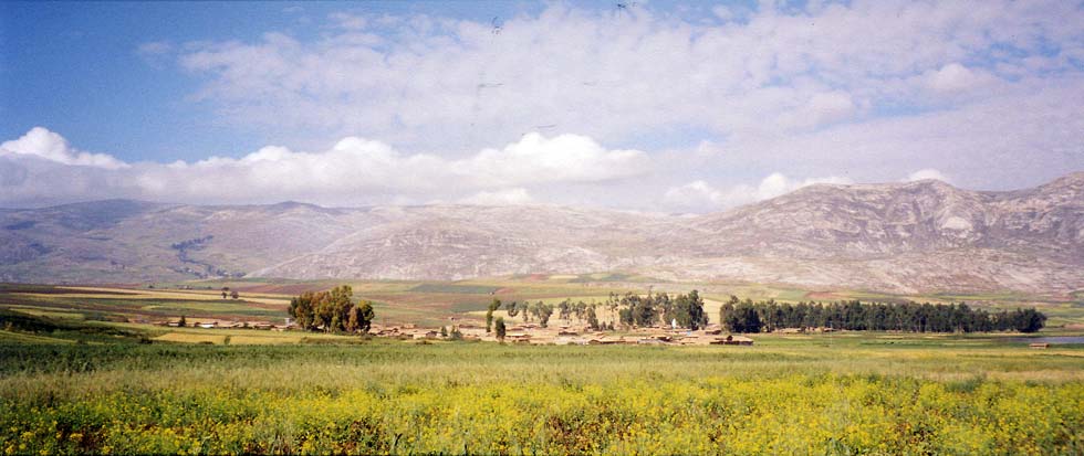 la-vallee-du-mantaro-dans-les-andes-centrales-saldac