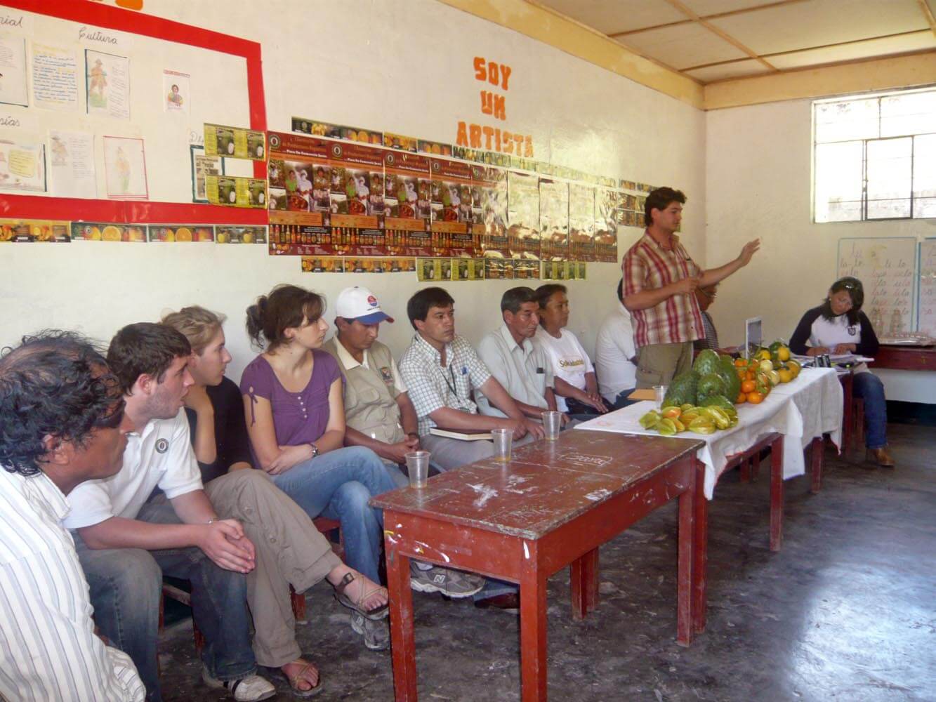 reunion-avec-les-producteurs-de-corossol-rio-negro-saldac